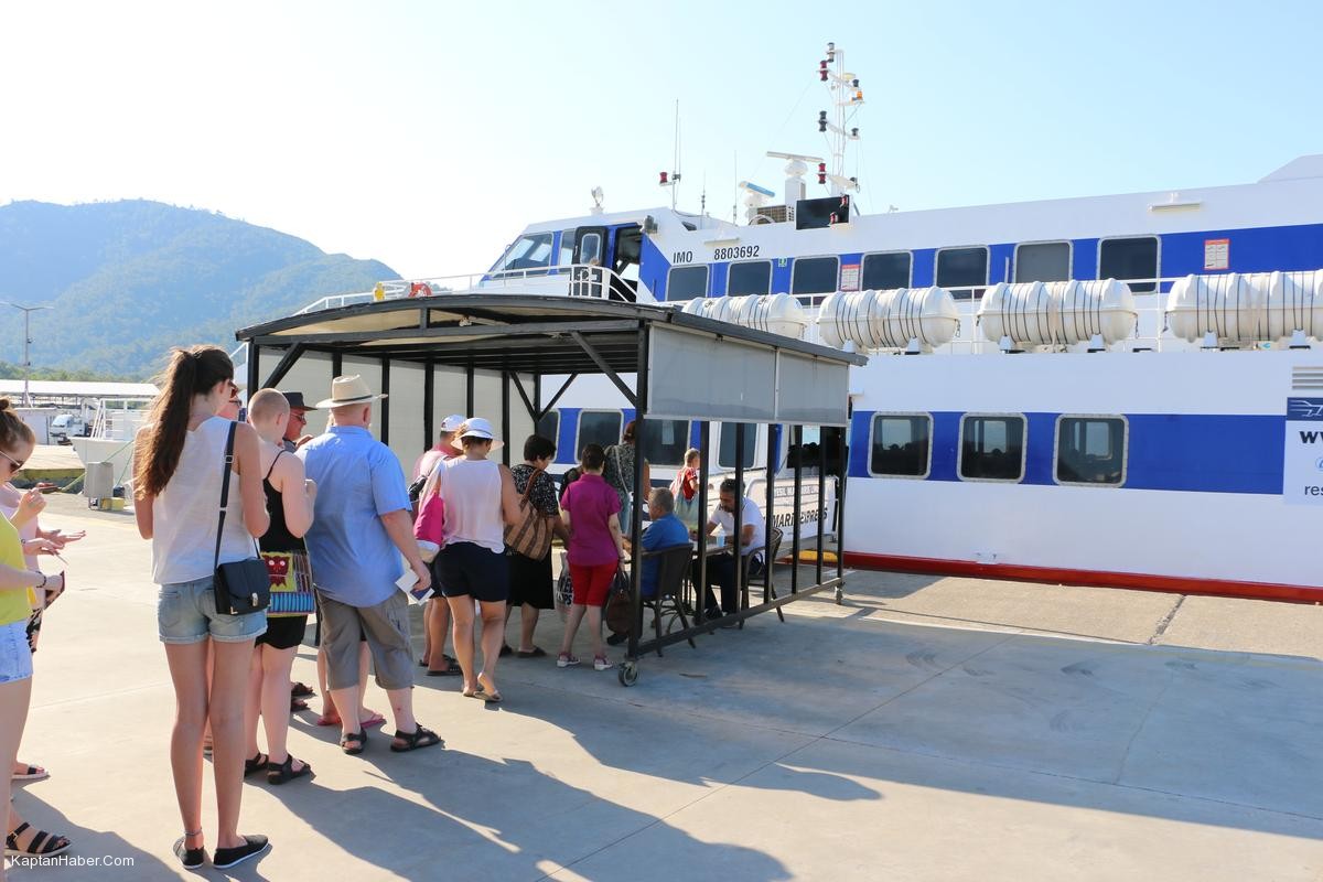 Marmaris Limanı'nda Rodos Adası yoğunluğu